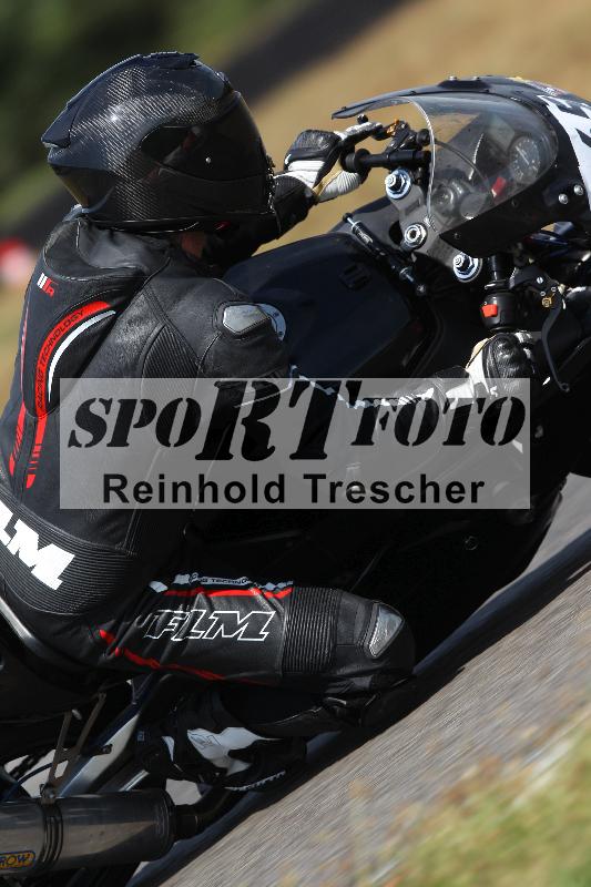 /Archiv-2022/45 28.07.2022 Speer Racing ADR/Gruppe gelb/backside